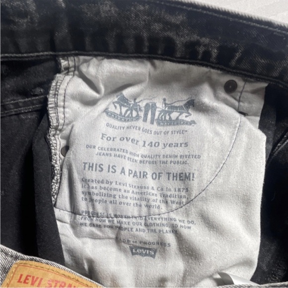 Levi's Black Acid Wash Denim Shorts - Picture 9 of 9